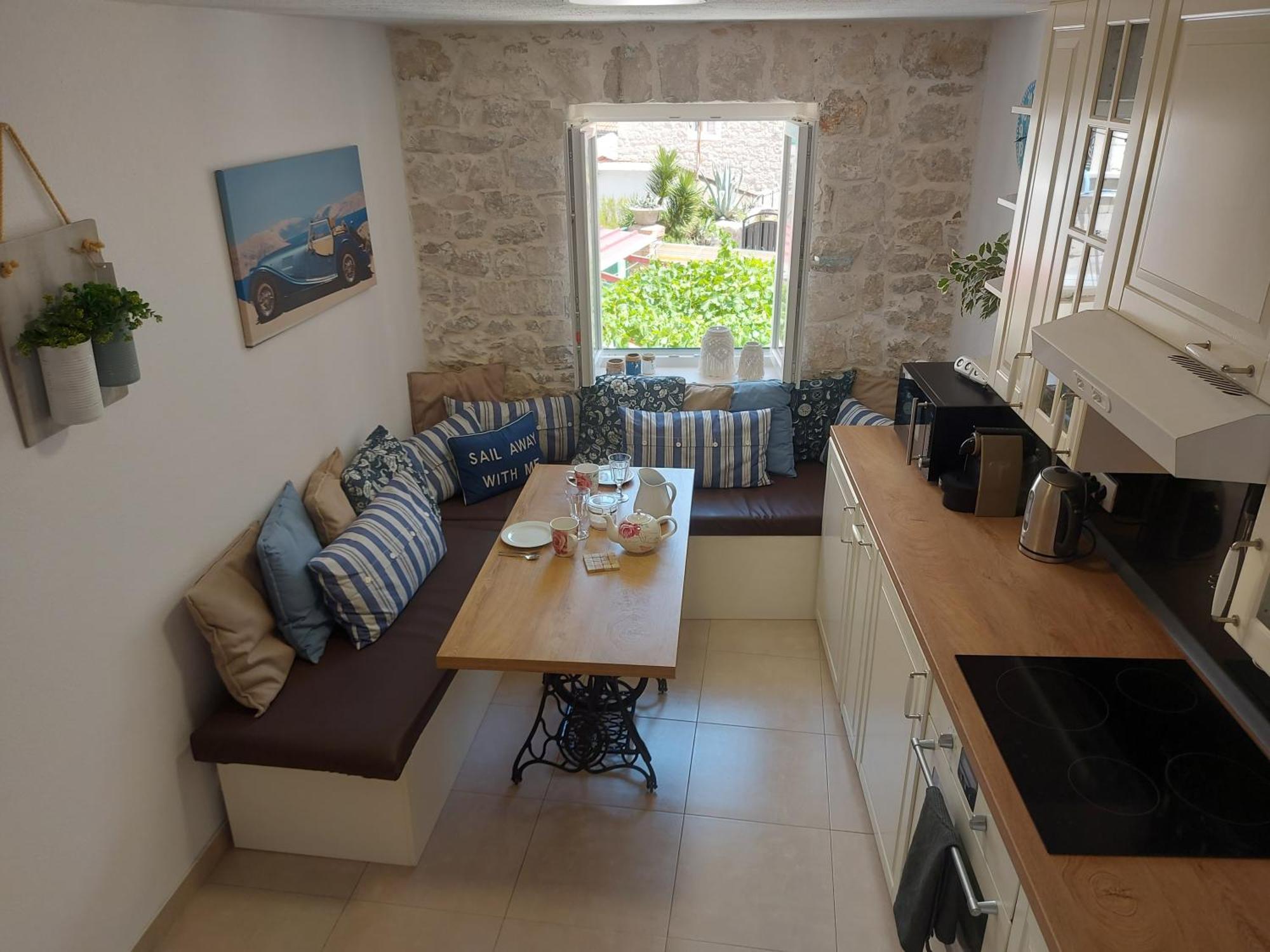 Little Palmina Hotel Split Room photo